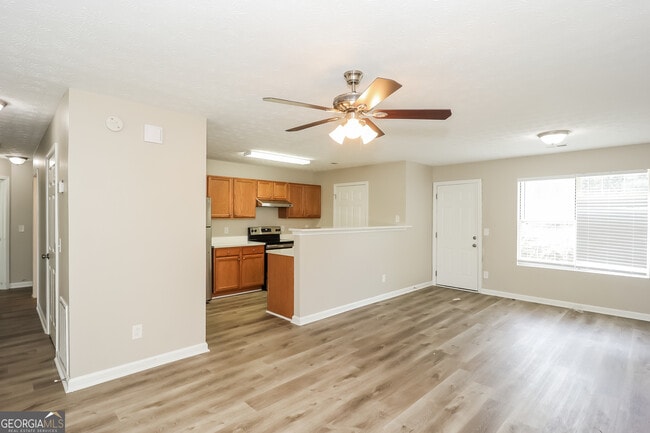 Photo - 3374 Homeward Trail