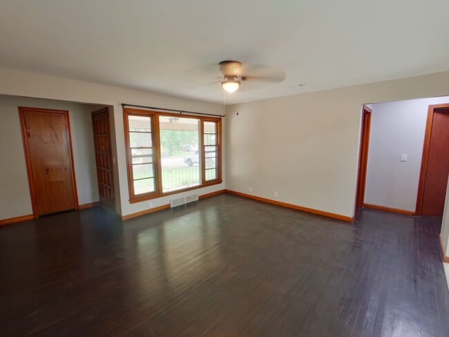 Photo - 1739 Lexington Rd