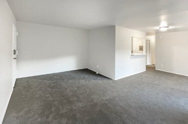 Building Photo - 8002 Chanute Pl Unit suite 10 Rental