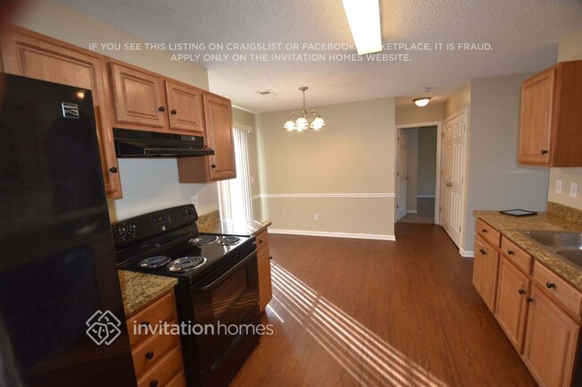 Photo - 402 Glencroft Dr