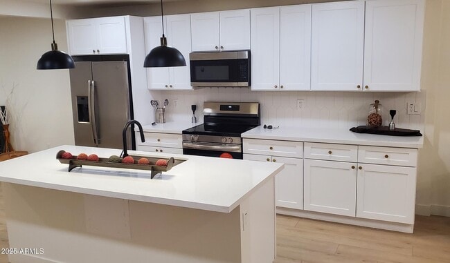 Photo - 2320 E Whitton Ave