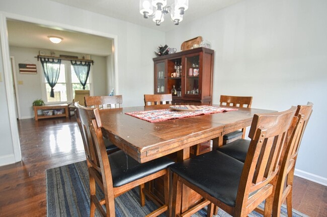 Photo - Pet Friendly Five Bedroom!