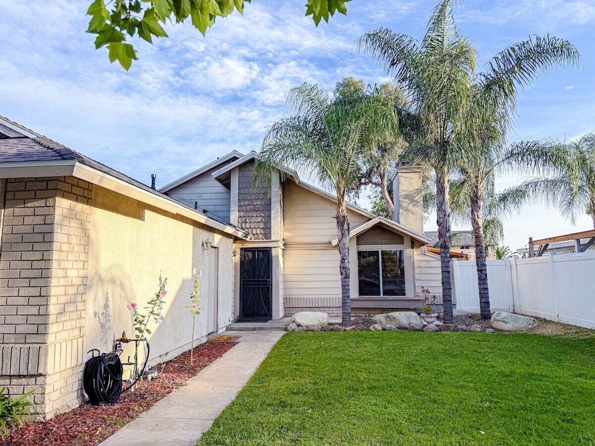 Photo - 25409 Beantree Ct Moreno Valley CA 92551 3 Bed 2 Bath 2 Car Gr SFH For Rent