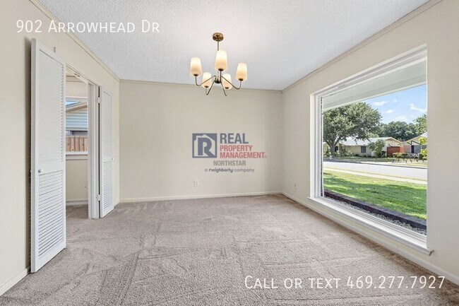 Photo - 902 Arrowhead Dr