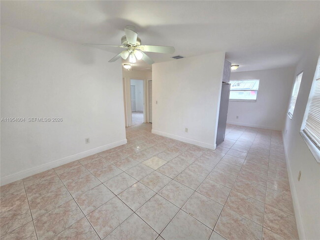 Photo - 2311 NW 33rd St Unidad 2311