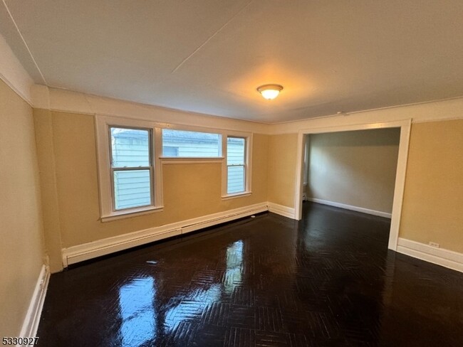 Building Photo - 41 Columbia Ave Unit 2 Rental