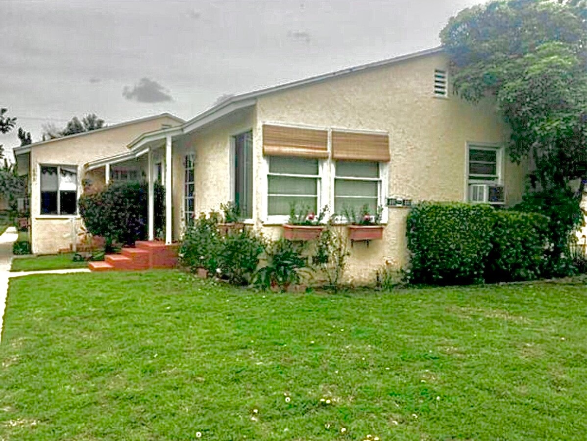 Photo - 605 N Rosemary Ln Unit 605