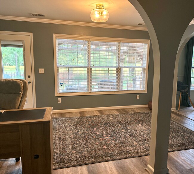 Photo - 250 Vesta Dr
