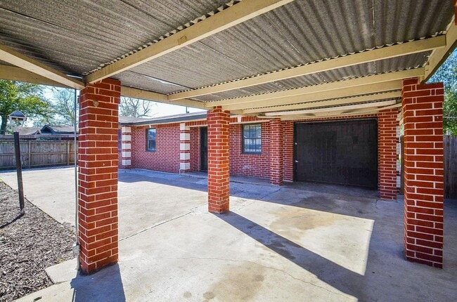 Photo - 11517 Bannister Ln