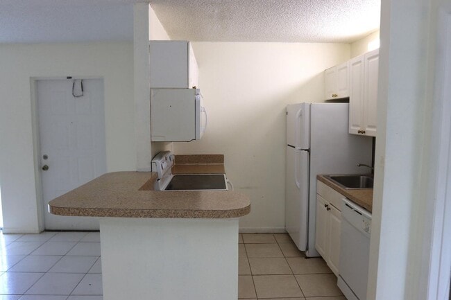 Building Photo - 20 Crossings Cir Rental