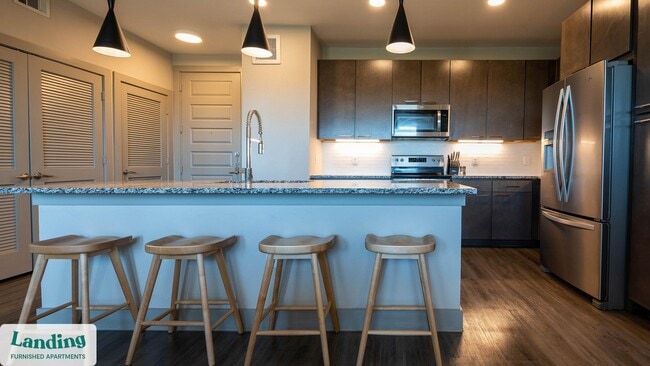 Photo - 6107 E Riverside Dr Unidad 470.305066