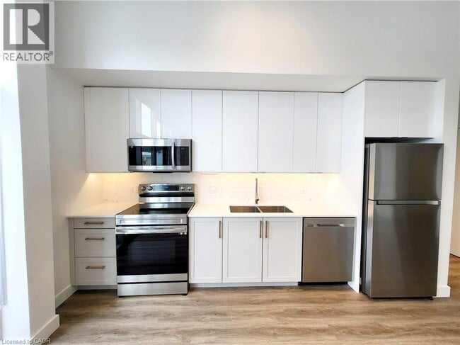 Photo - 75 Huron St Unit 202