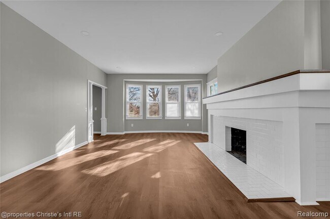 Photo - 2508 Clairmount Ave