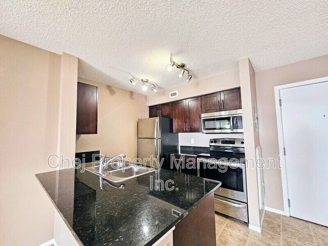 Photo - 12035-12022 22 Ave SW Unité 204