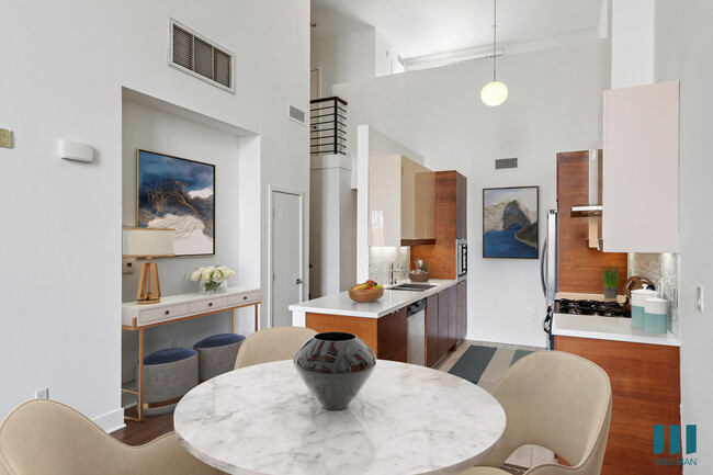 Building Photo - Broadway Glendale by Wiseman Rental