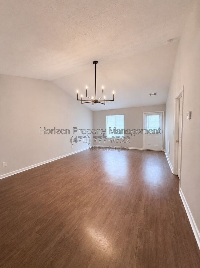 Photo - 4003 Hidden Hollow Dr