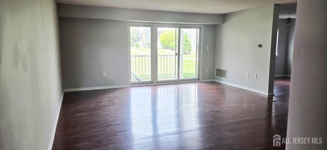 Photo - 8207 Tamarron Dr