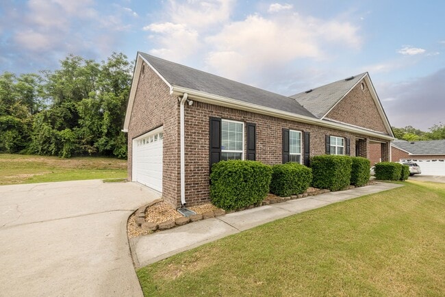 Photo - 705 Porter Ln