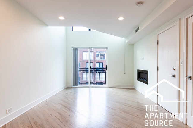 Photo - 1003 W Grace St Unit 1