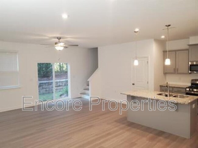 Photo - 137 Orvis Dr