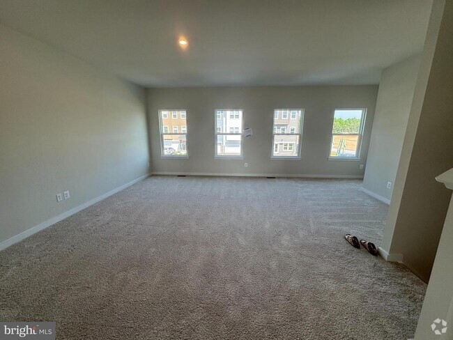 Building Photo - 21 Lyriq Ct Rental