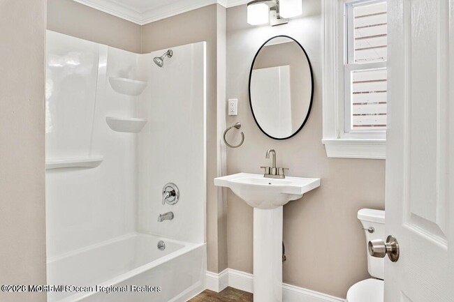 Photo - 907 Bond St Unit 1