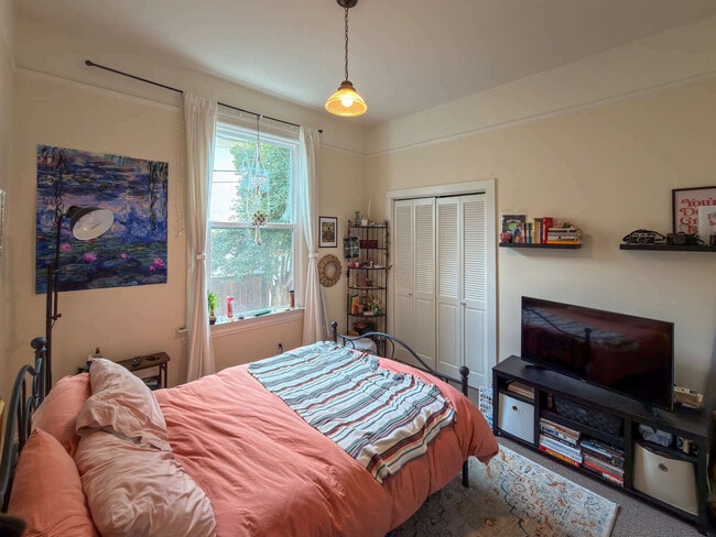 Photo - 1934 Stuart St