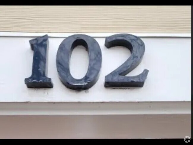 Building Photo - 102 N Point Dr Unit 102 Rental