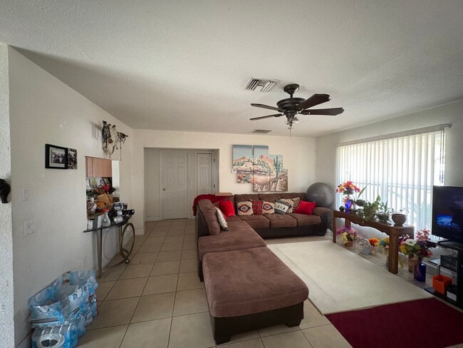 Photo - 1383 Tinamou Rd