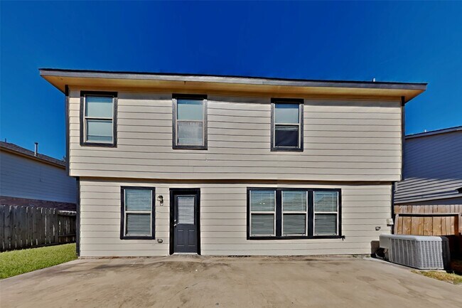 Photo - 17039 Kemble Creek Dr