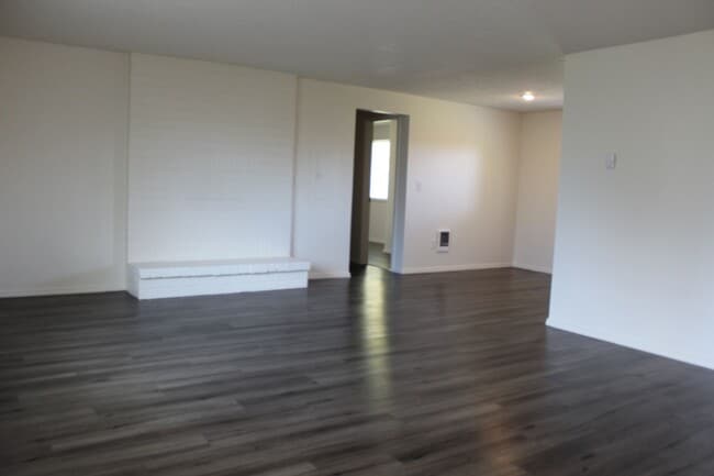 Photo - Three bedroom, 1 1/2 bath with fenced yard near Intel