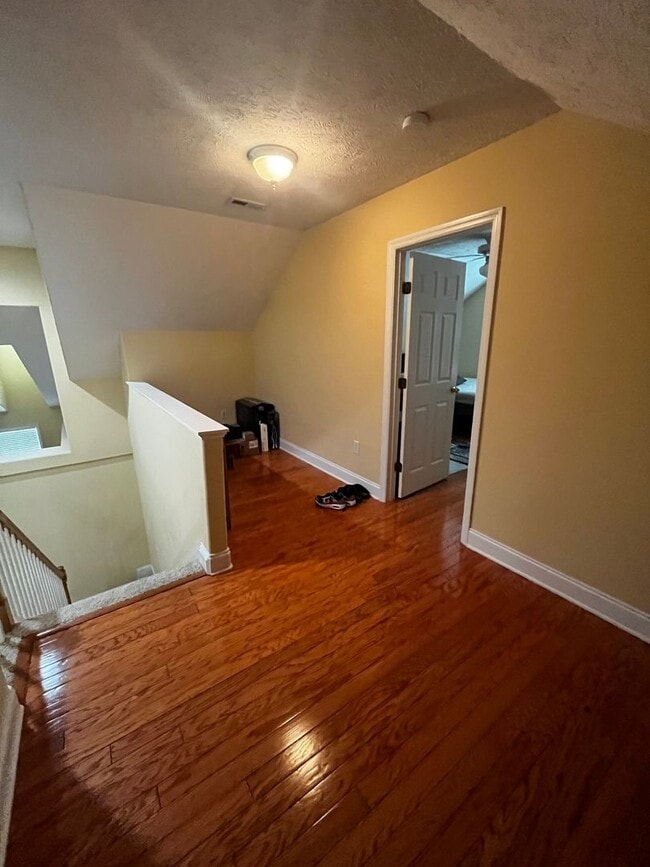 403 Neuchatel Rd