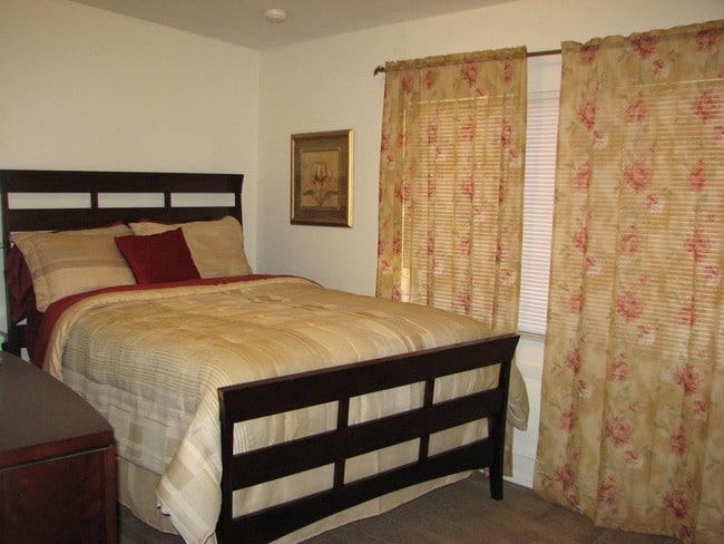 Hickory Trace Apartments