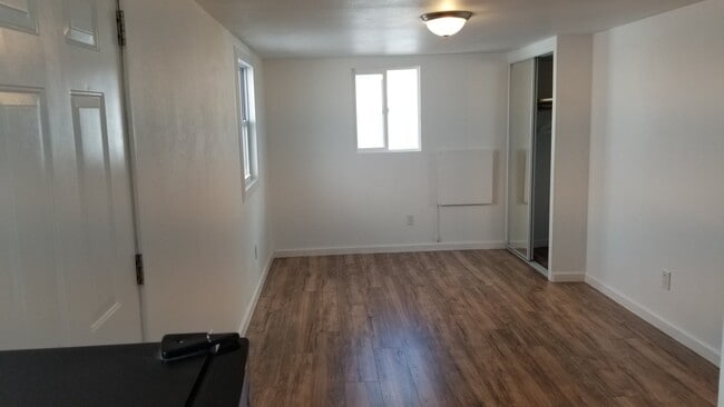 142 Goldenrod St Unit B