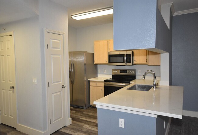 Photo - 701 Gibson Dr