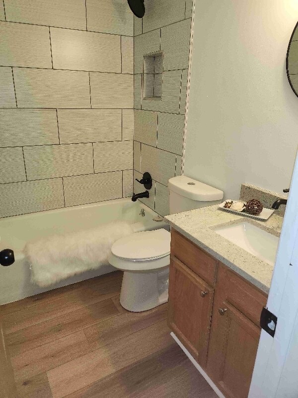 Photo - 30 Emery Way