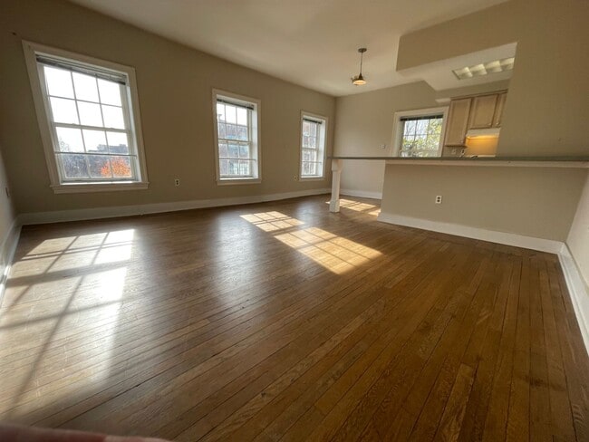 Photo - Junior League - 3039 M Unit 2