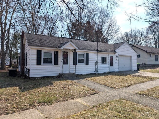 Photo - 813 E Pearl St