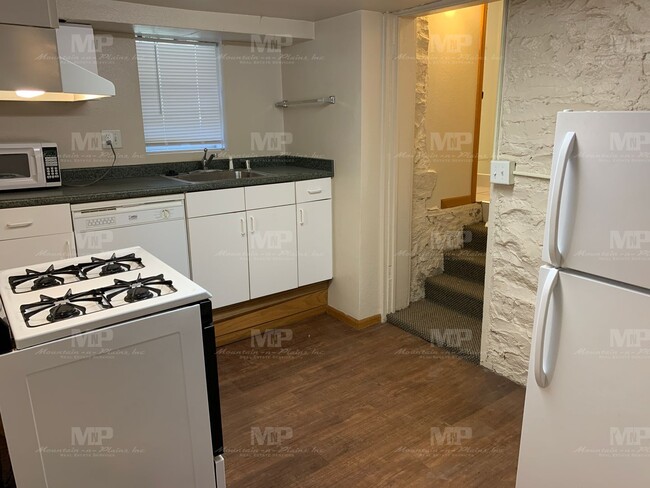 Photo - 510 S Howes St