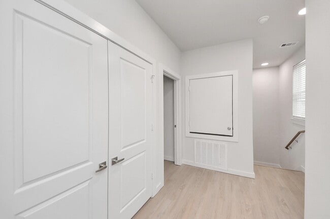 Photo - 7318 Leighton Mdw Ln