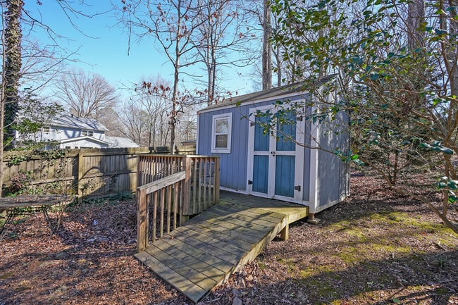 Photo - 752 Mountainbrooke Cir