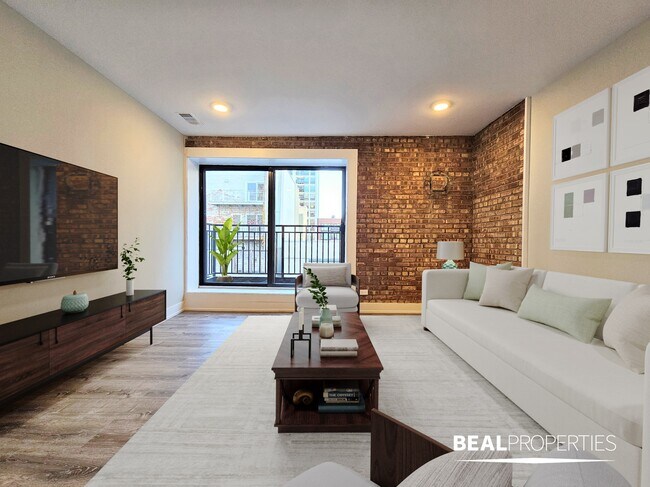 Photo - 1220 N La Salle Dr Unit 2 bed