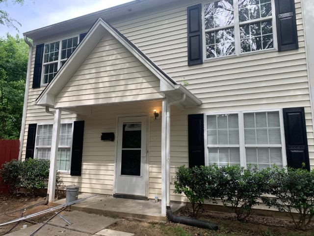 Photo - Room in Duplex on Lee St