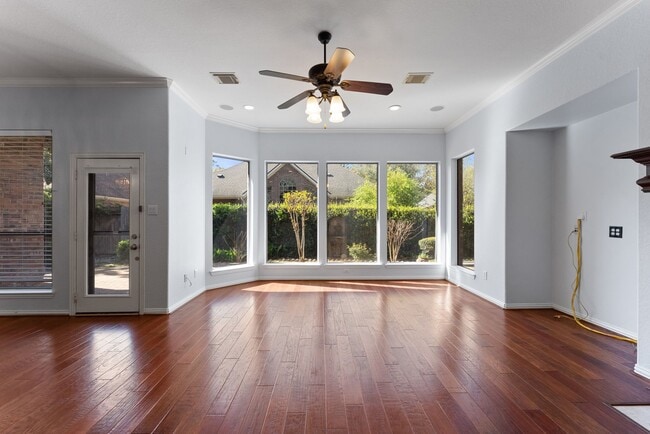 Photo - 31 N Warbler Bend Cir