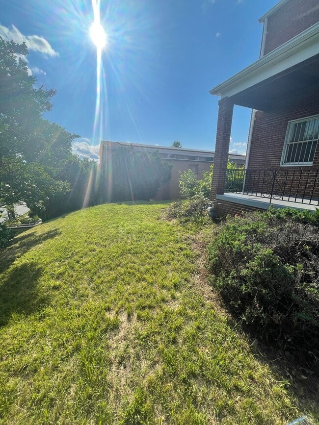 Photo - Beautiful 2bd 3.5  bath in Marshall Heights