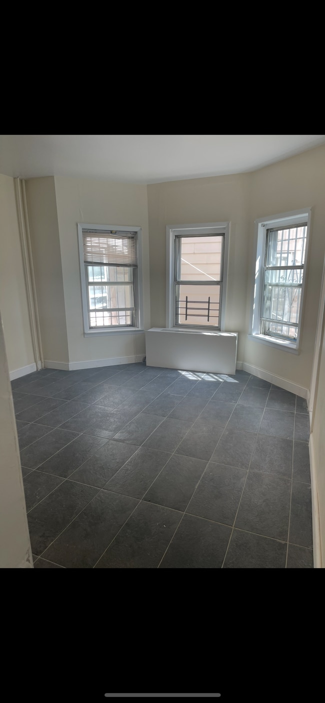 Photo - 1651 Hunt Ave