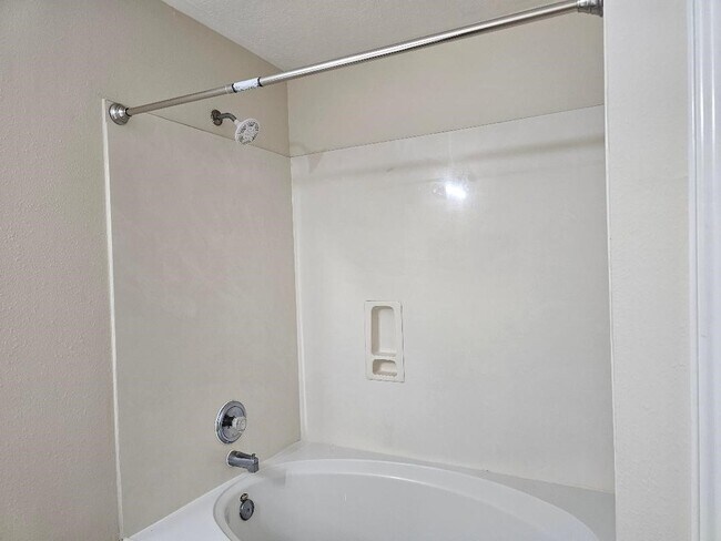 Building Photo - 6727 Stonecross Creek Ln