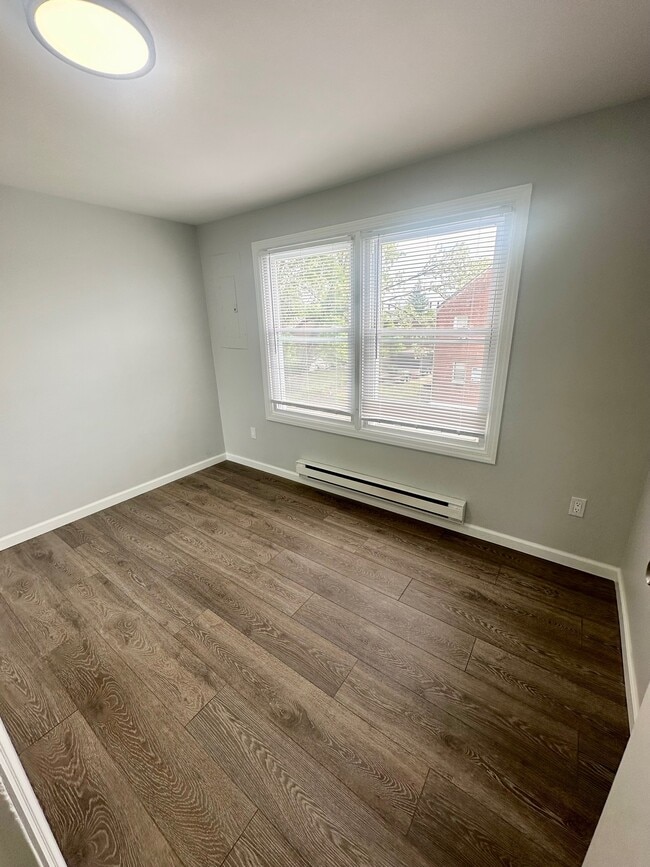 Photo - 1185 Woodbridge Rd Unit 3