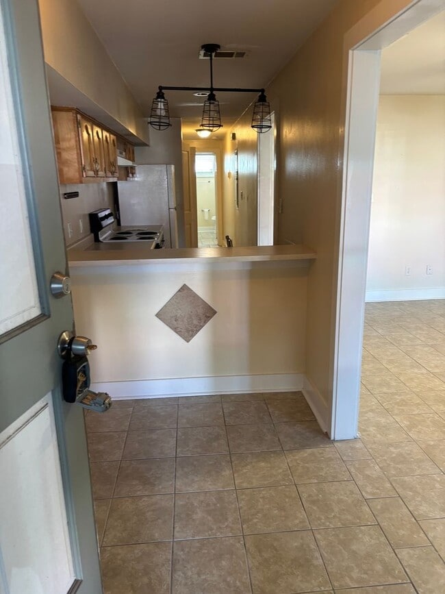 Photo - 209 E Duffy St