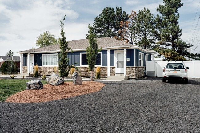 Building Photo - 8917 S 1240 E Rental